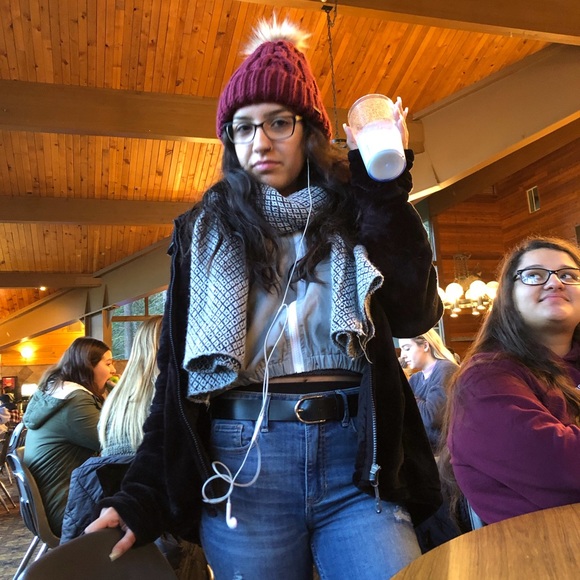 Meet your Posher, Bianca - Picture 1 of 1